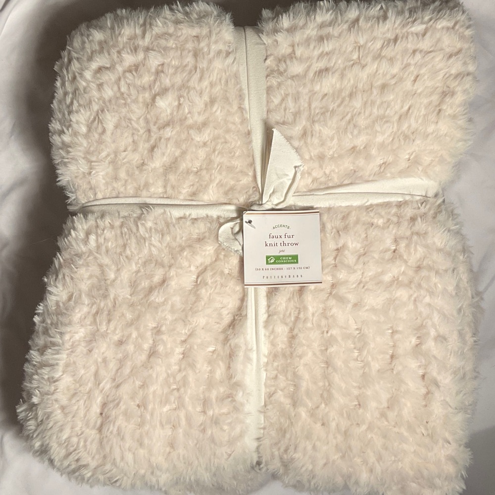 Faux Fur Cream Throw Blanket
